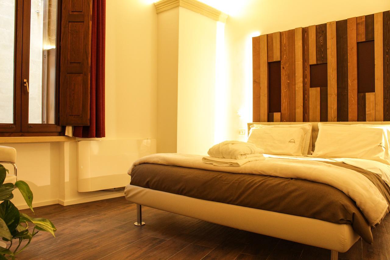 レッチェ Signuria Dimora Esclusiva Bed & Breakfast エクステリア 写真