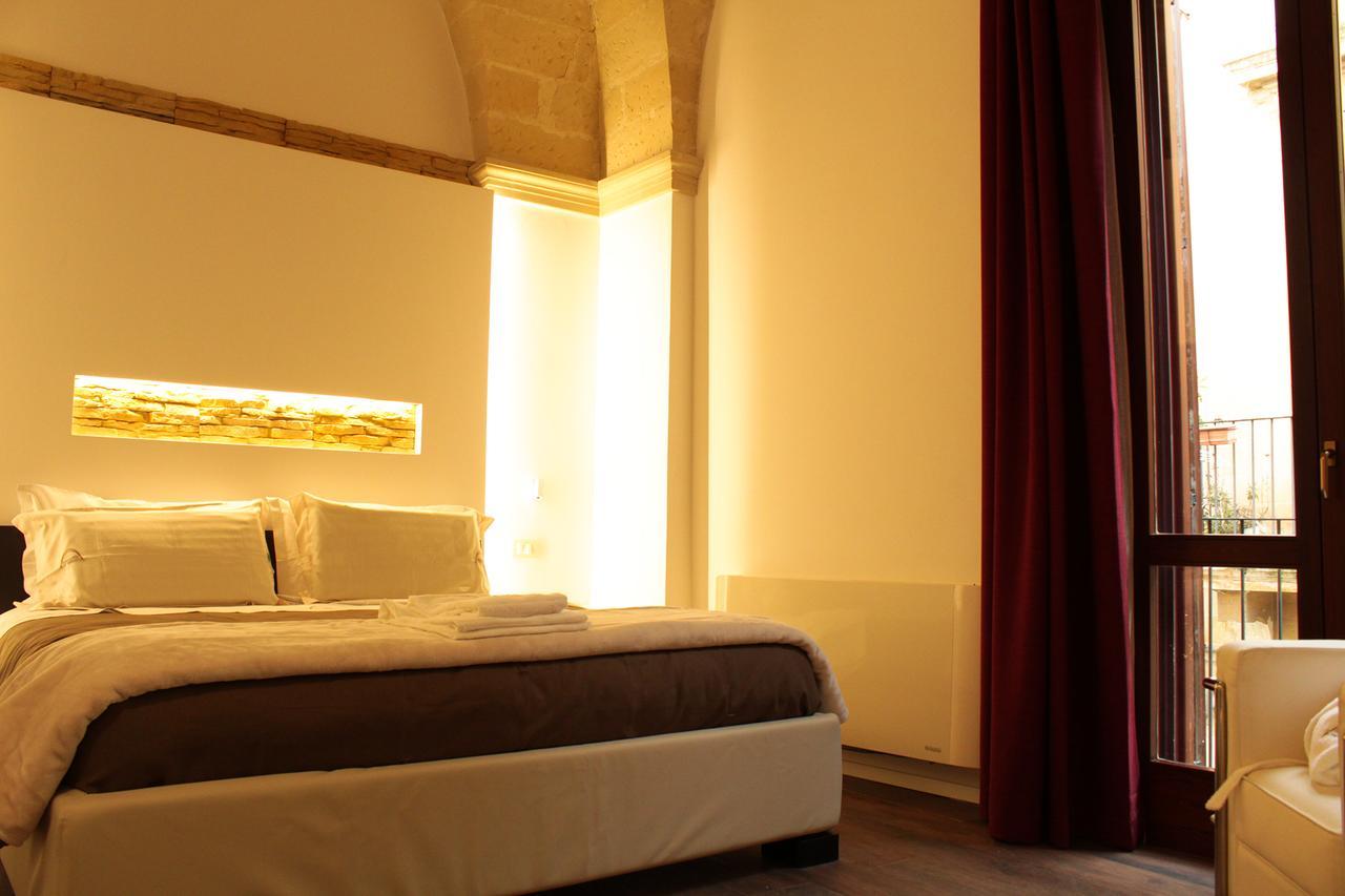 レッチェ Signuria Dimora Esclusiva Bed & Breakfast エクステリア 写真